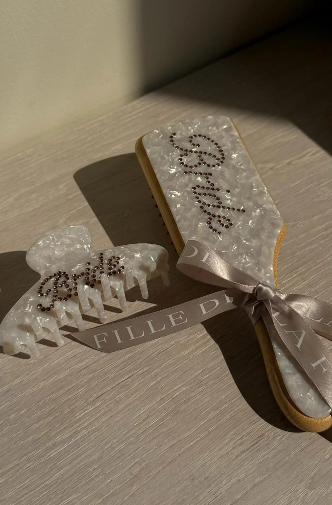 De Bride collection